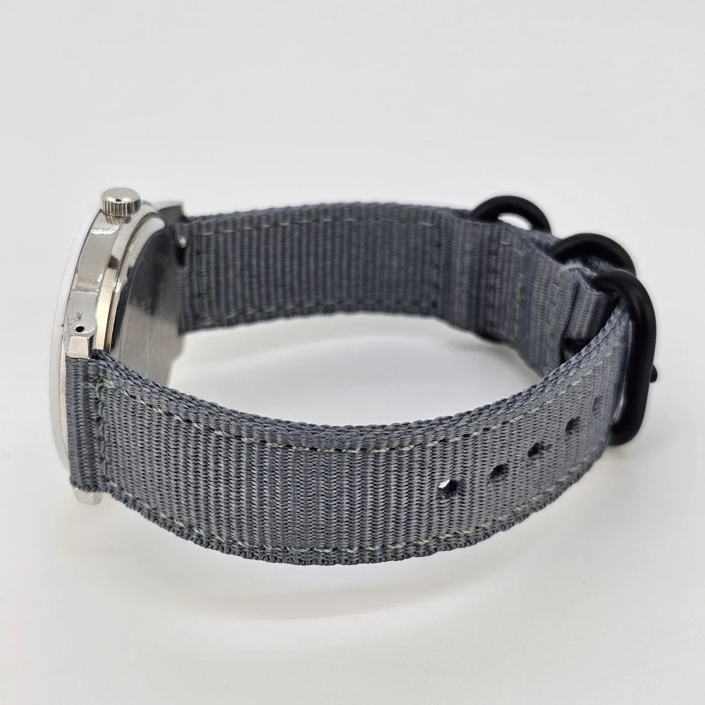 38MM Men's Watch Cream‎ Dial New Gray Nylon Bands New Battery